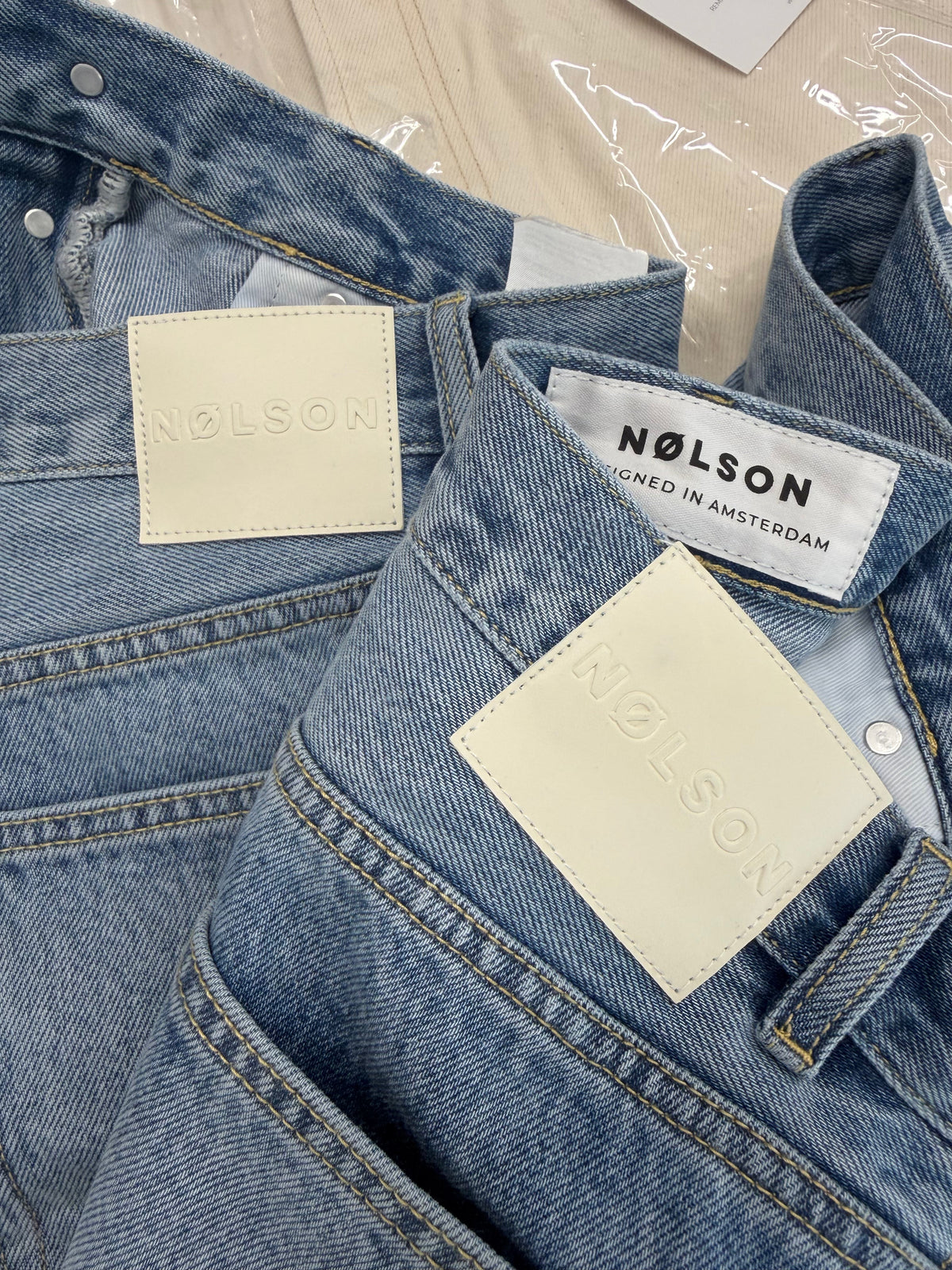 A Styling Guide to Denim Blue Jeans for Every Day