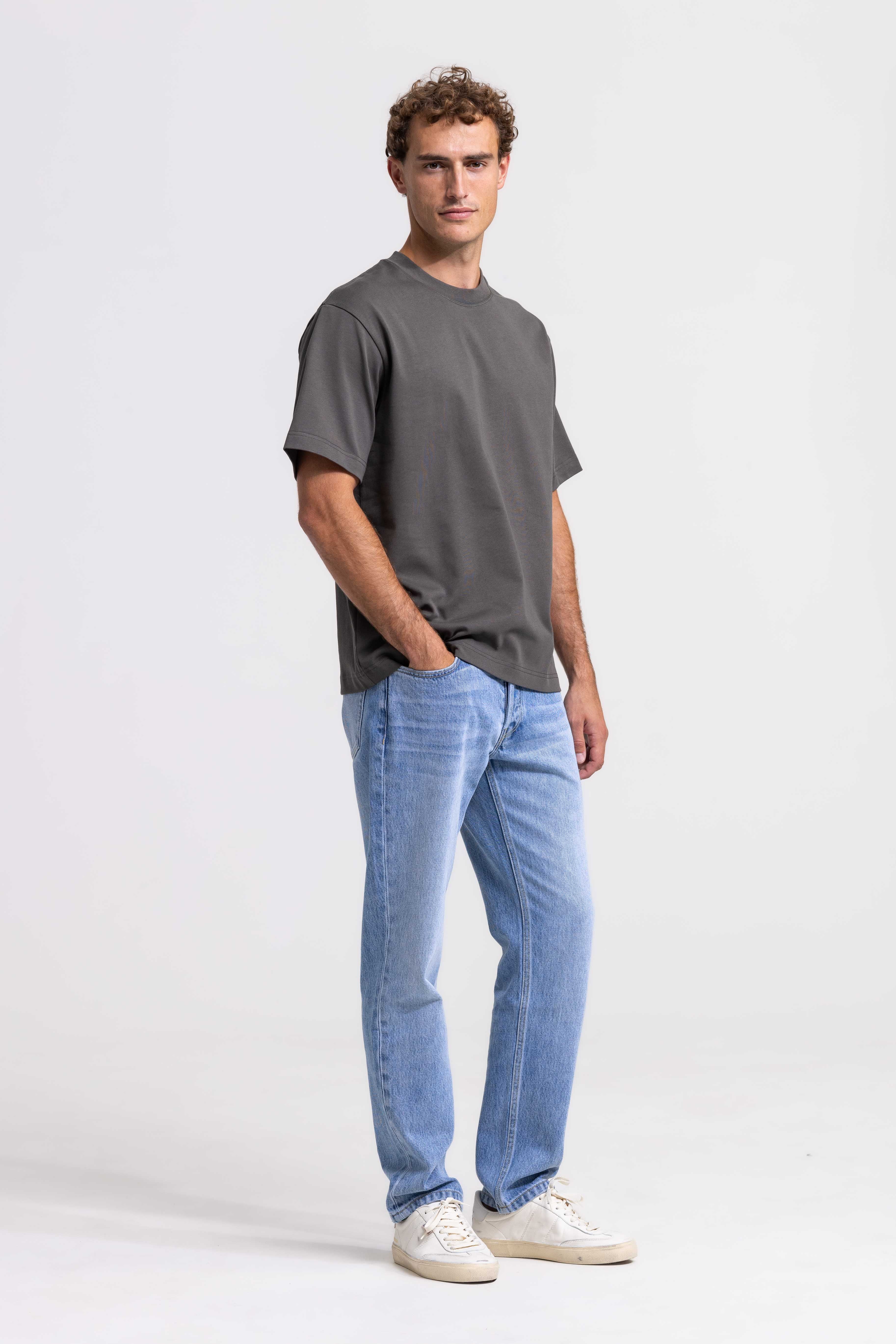 Schweres T-Shirt – Olivgrün