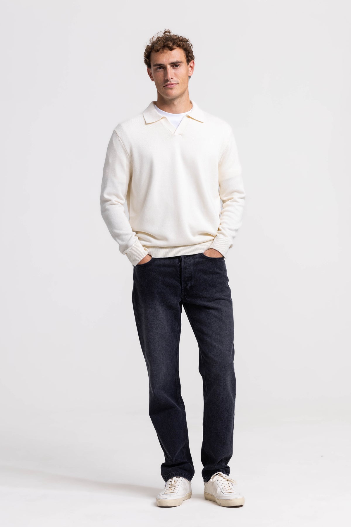 Locker gestricktes Poloshirt – Cremeweiß