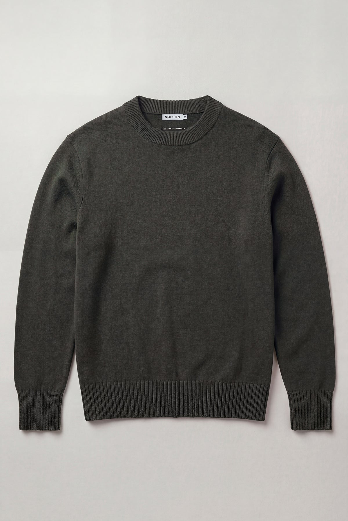 Rundhalsausschnitt, Dunkelgrün