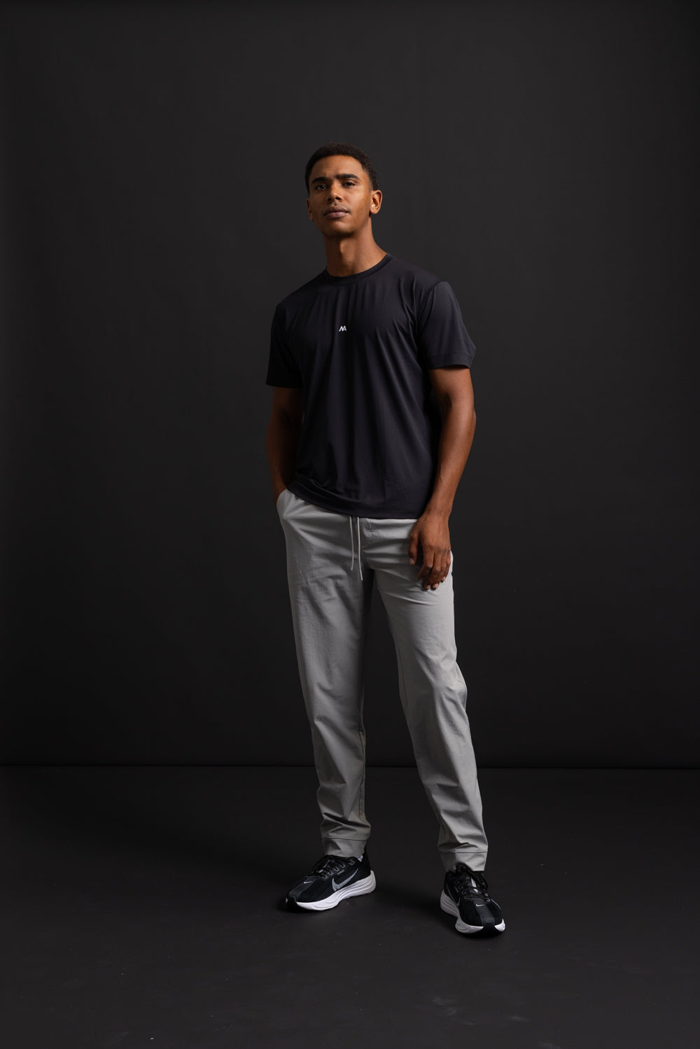 Master the Greens of Amsterdam with the best Performance Pants & Tee