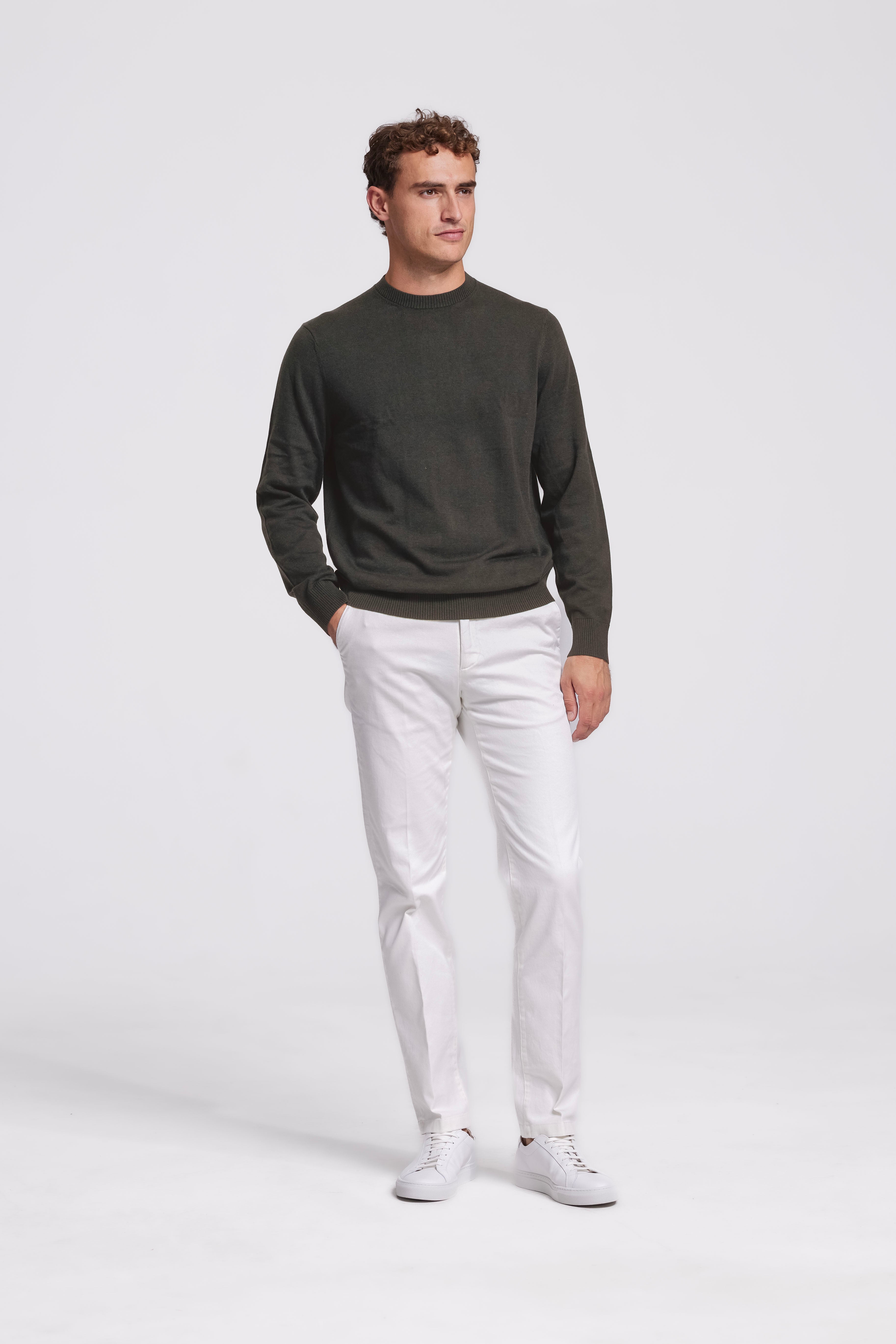 Rundhalsausschnitt, Dunkelgrün