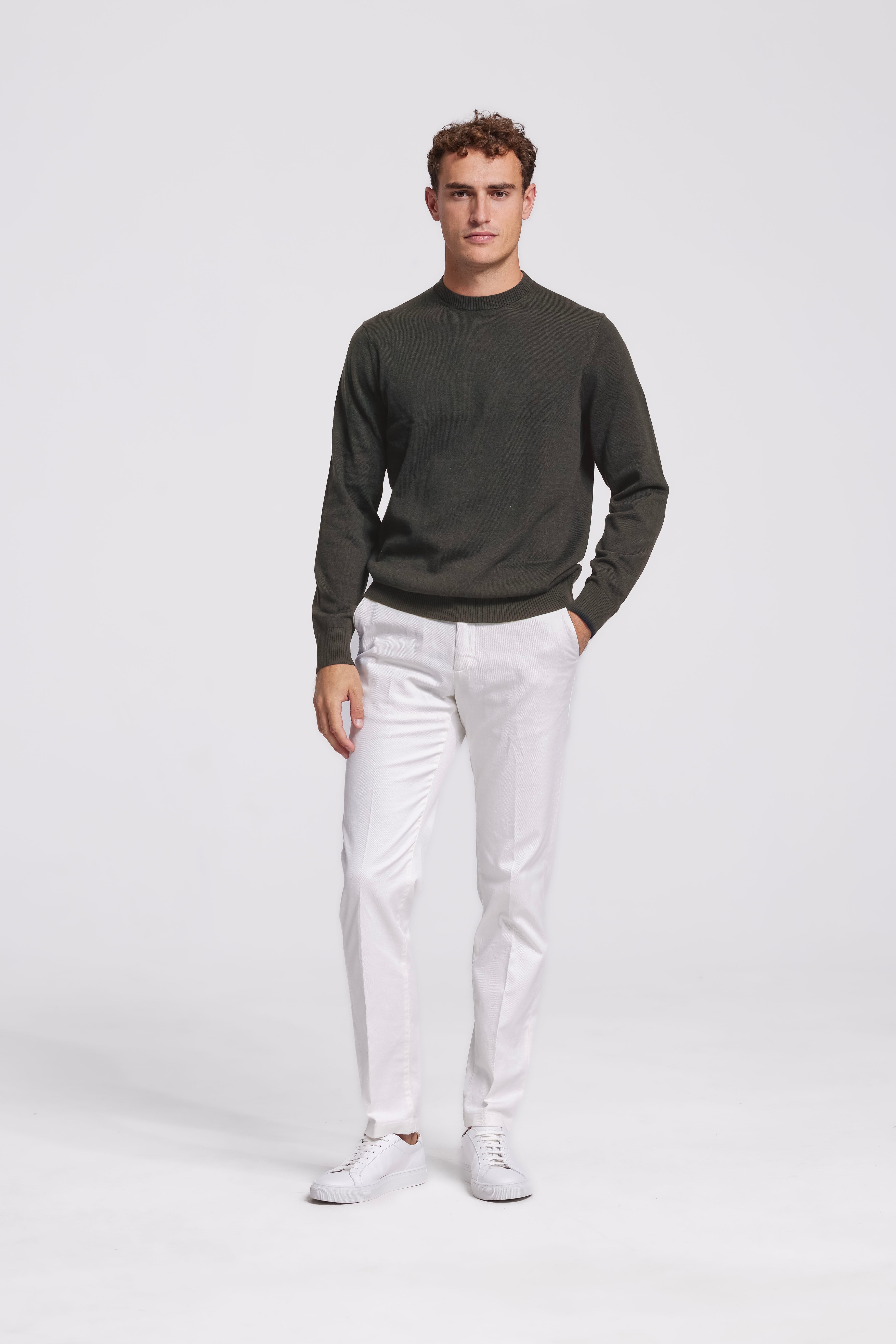 Rundhalsausschnitt, Dunkelgrün