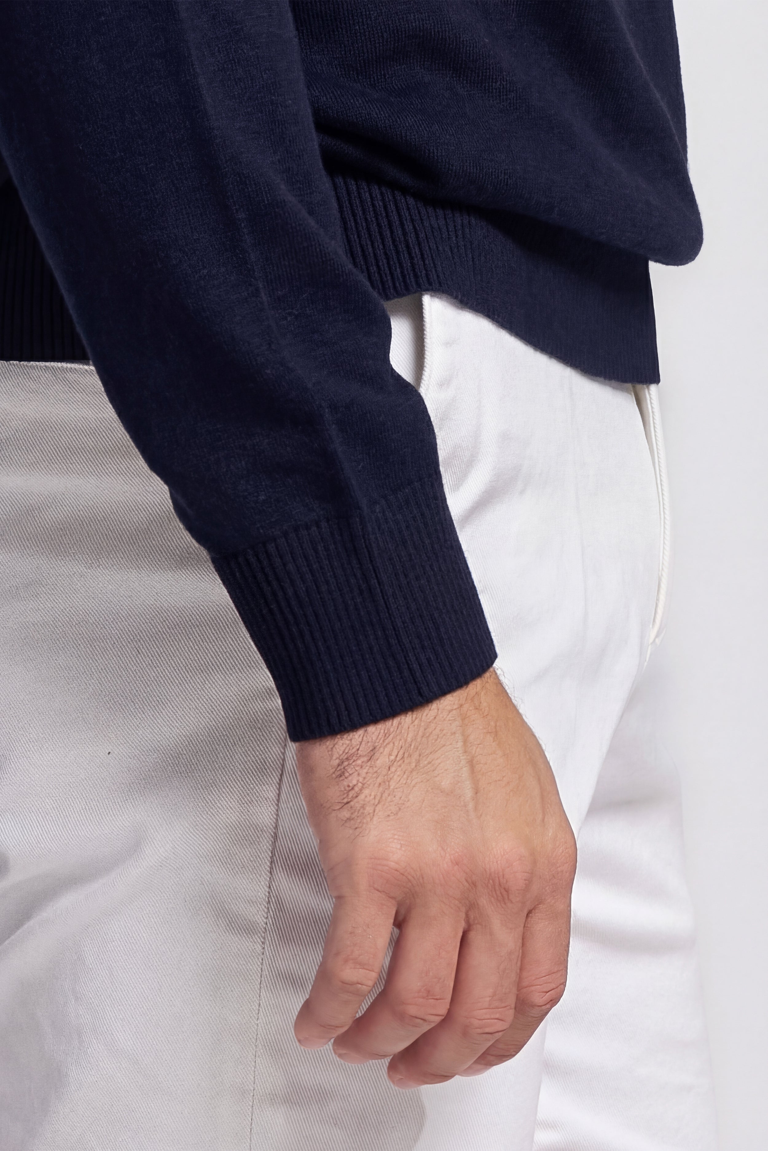 Rundhalsausschnitt, Dunkelblau