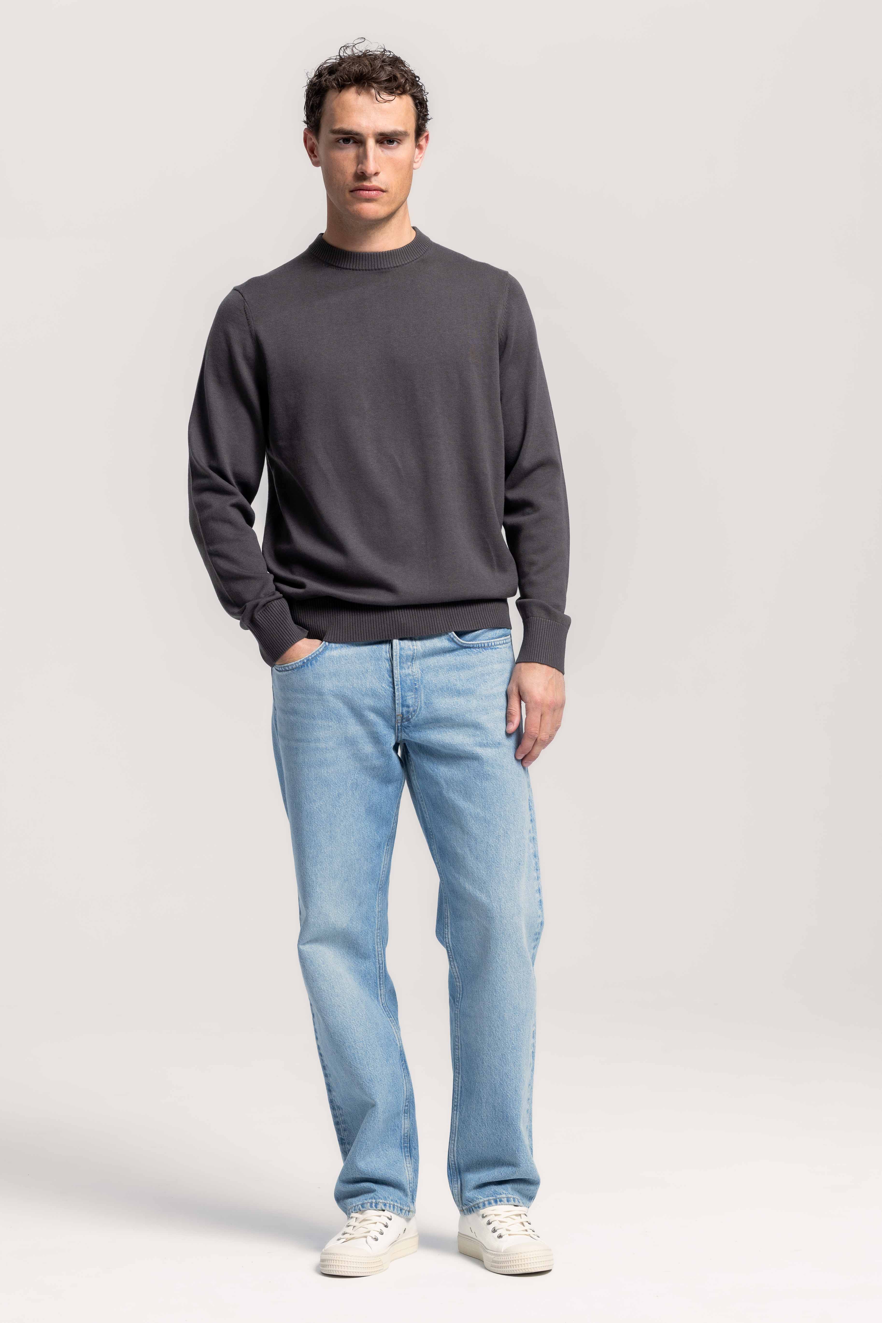 Rundhalsausschnitt, Dunkelgrün