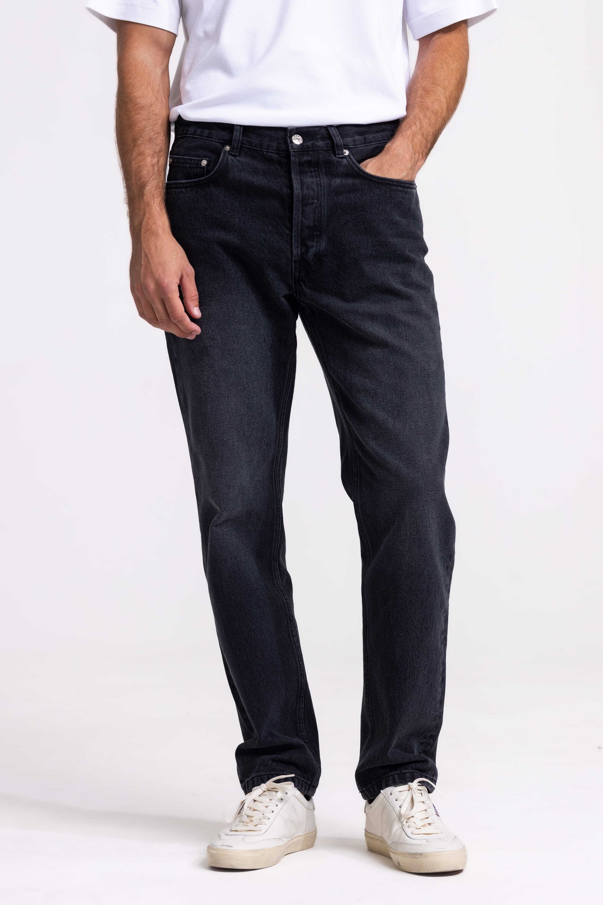 Straight Fit Jeans - Washed Black