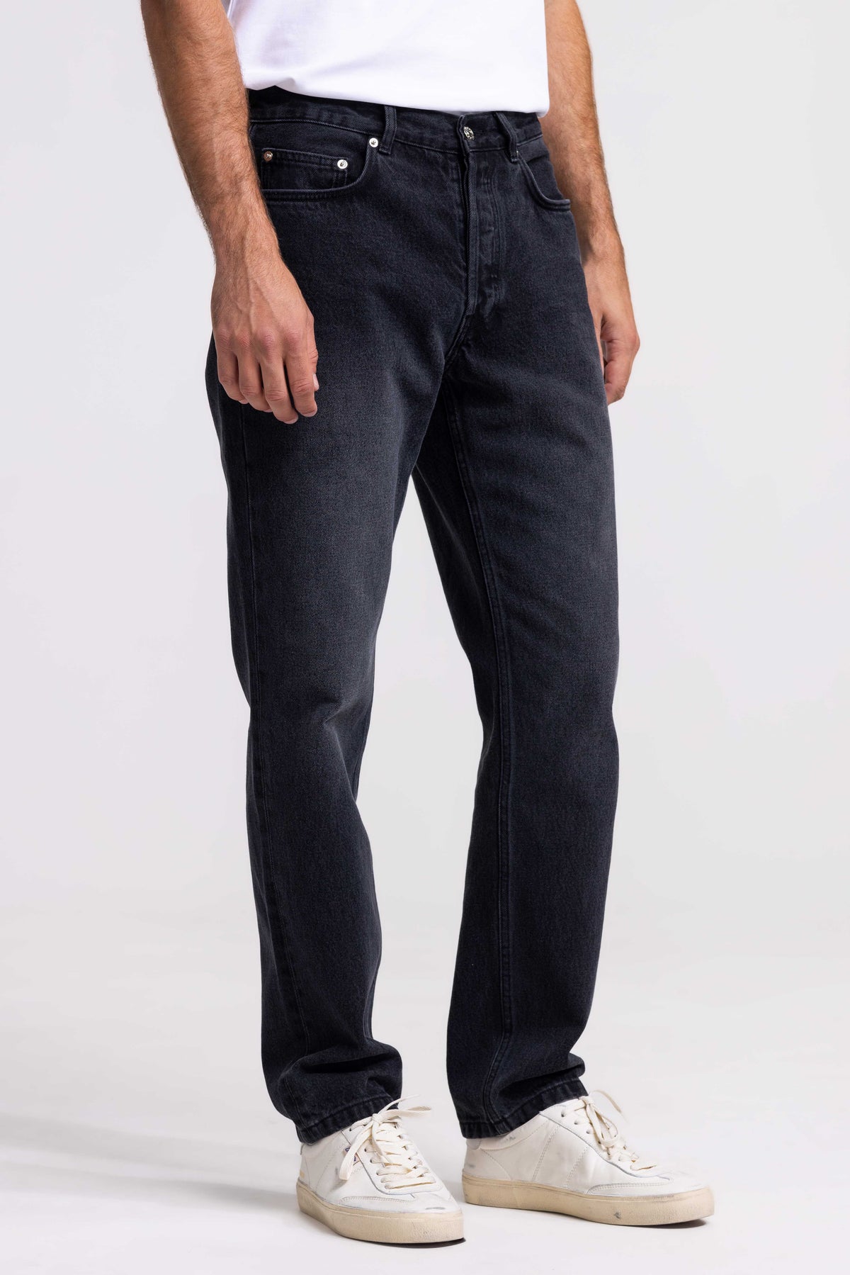 Straight Fit Jeans - Washed Black